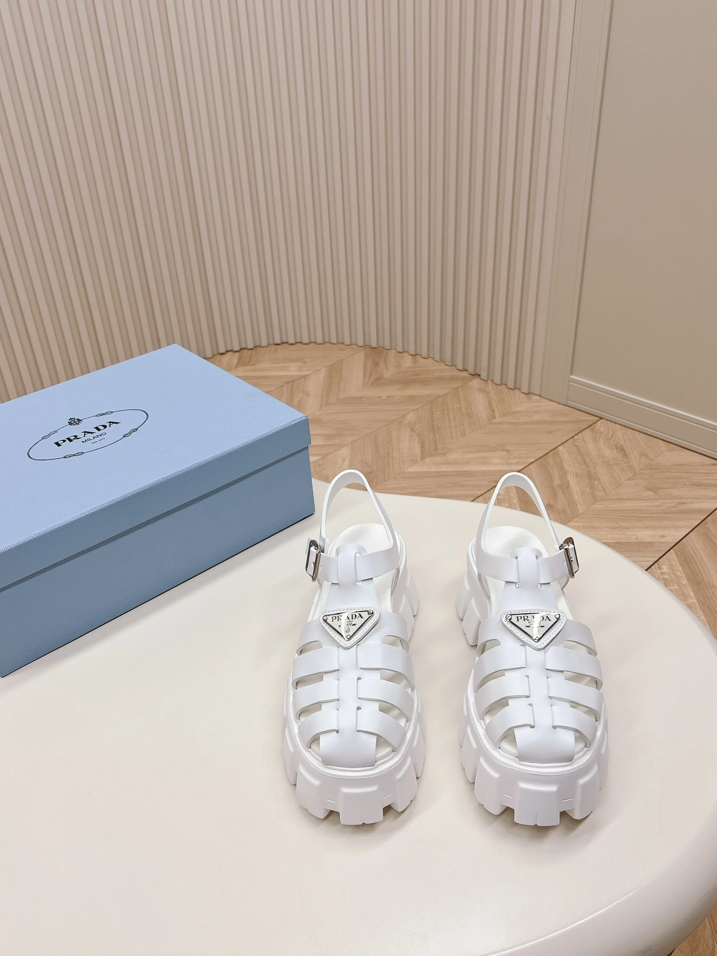 COCO--- Pr141 1X853M_3LKK_F0009_F_DD55 1X853M_3LKK_F0009_F_055 Thick soles：5.5cm item:D-X062E2006W